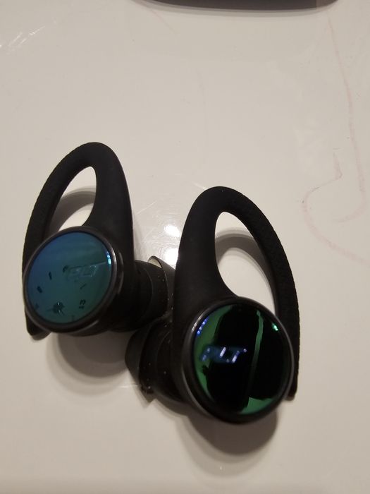 Casti Wirelles Plantronics backbeat fit 3100