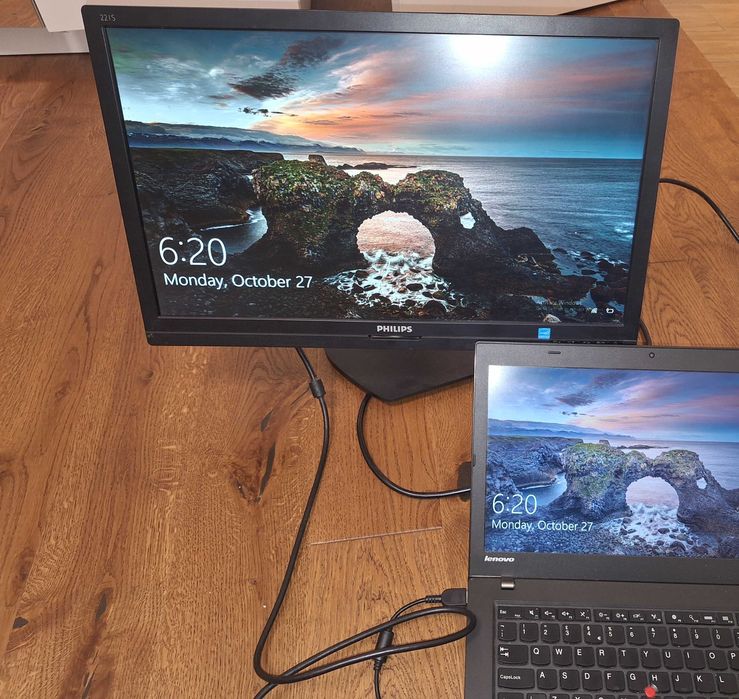 Монитор Philips 22''