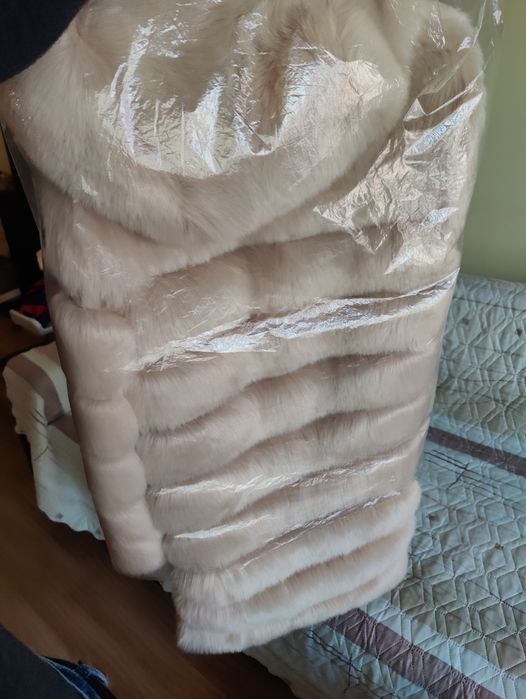 Пепел от рози палто с качулка