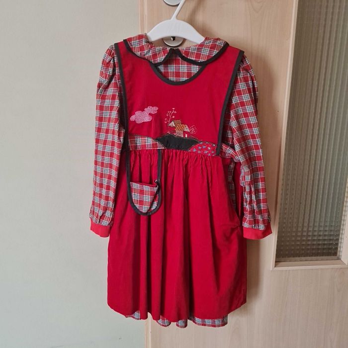 Rochita vintage fetite 7-8 ani sezon toaman iarna