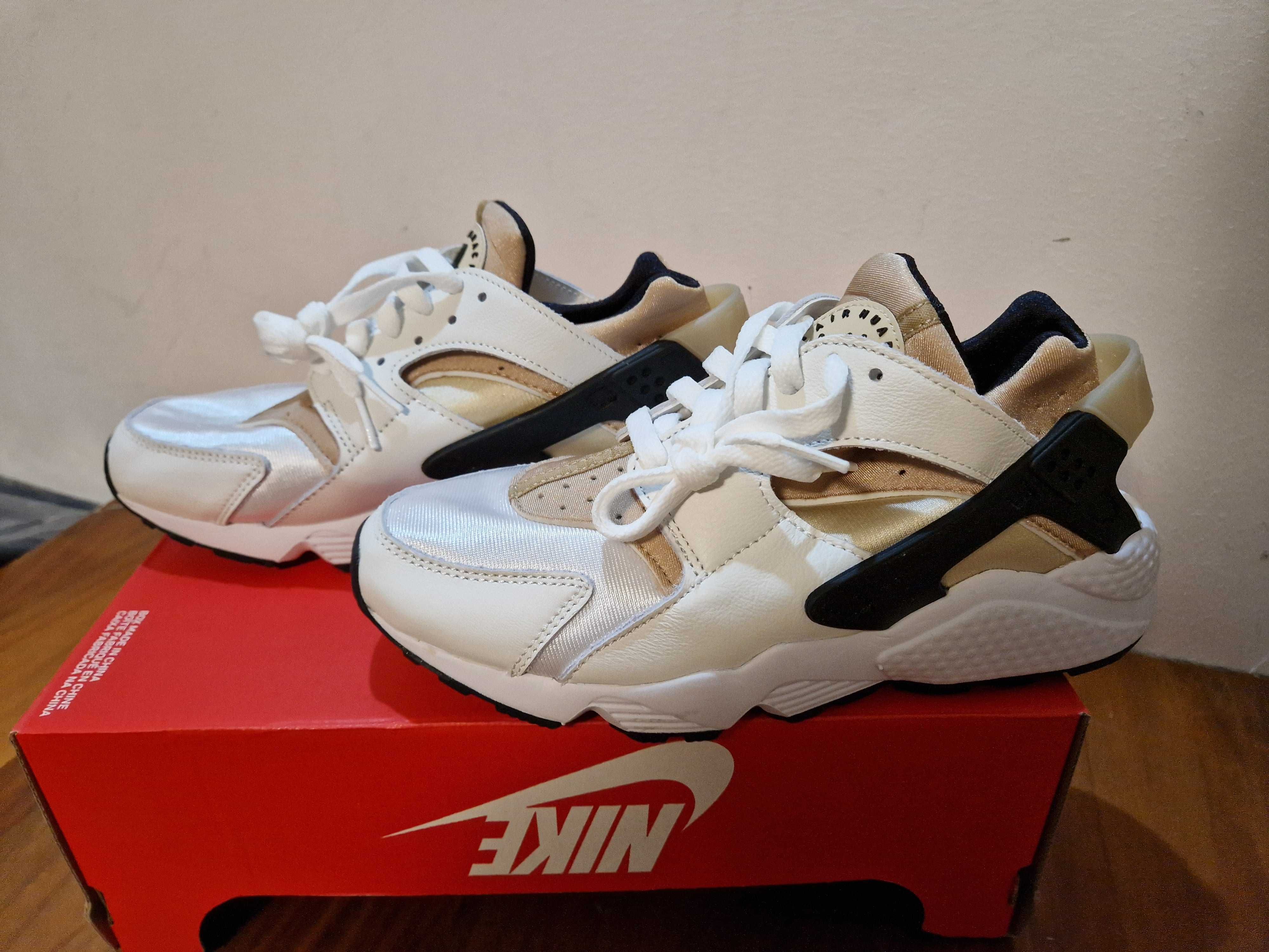 Nike Air Huarache, originali, noi, marimea 38.5, 40