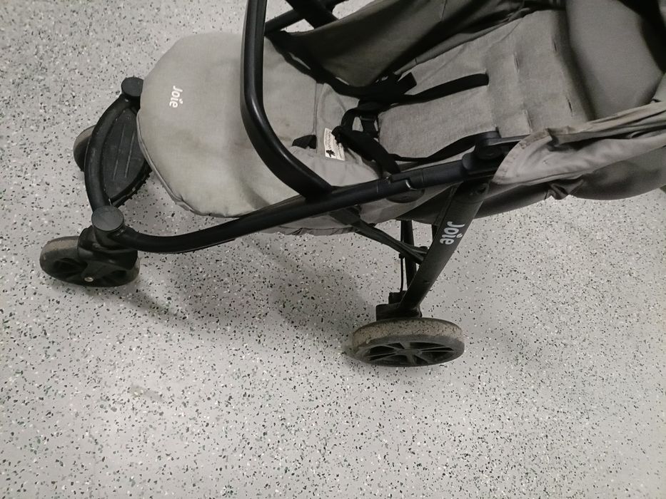 Cărucior pentru copii