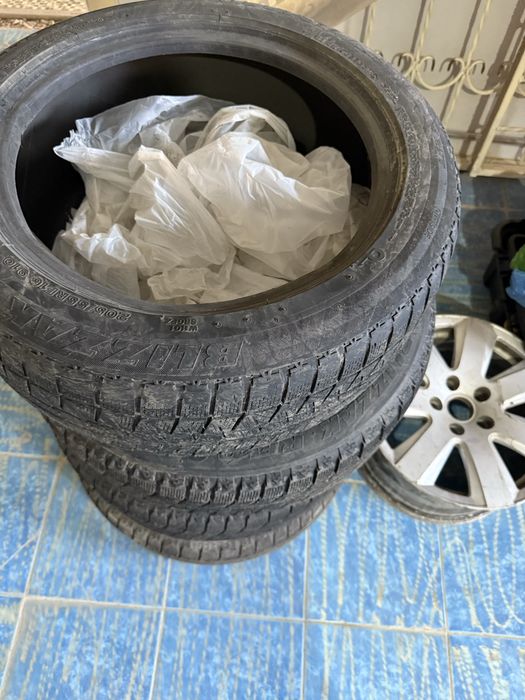 Зимние шины Bridgstone