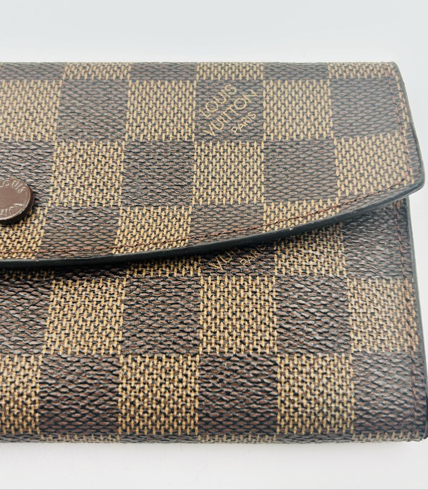 Louis Vuitton Emilie дамски портмоне