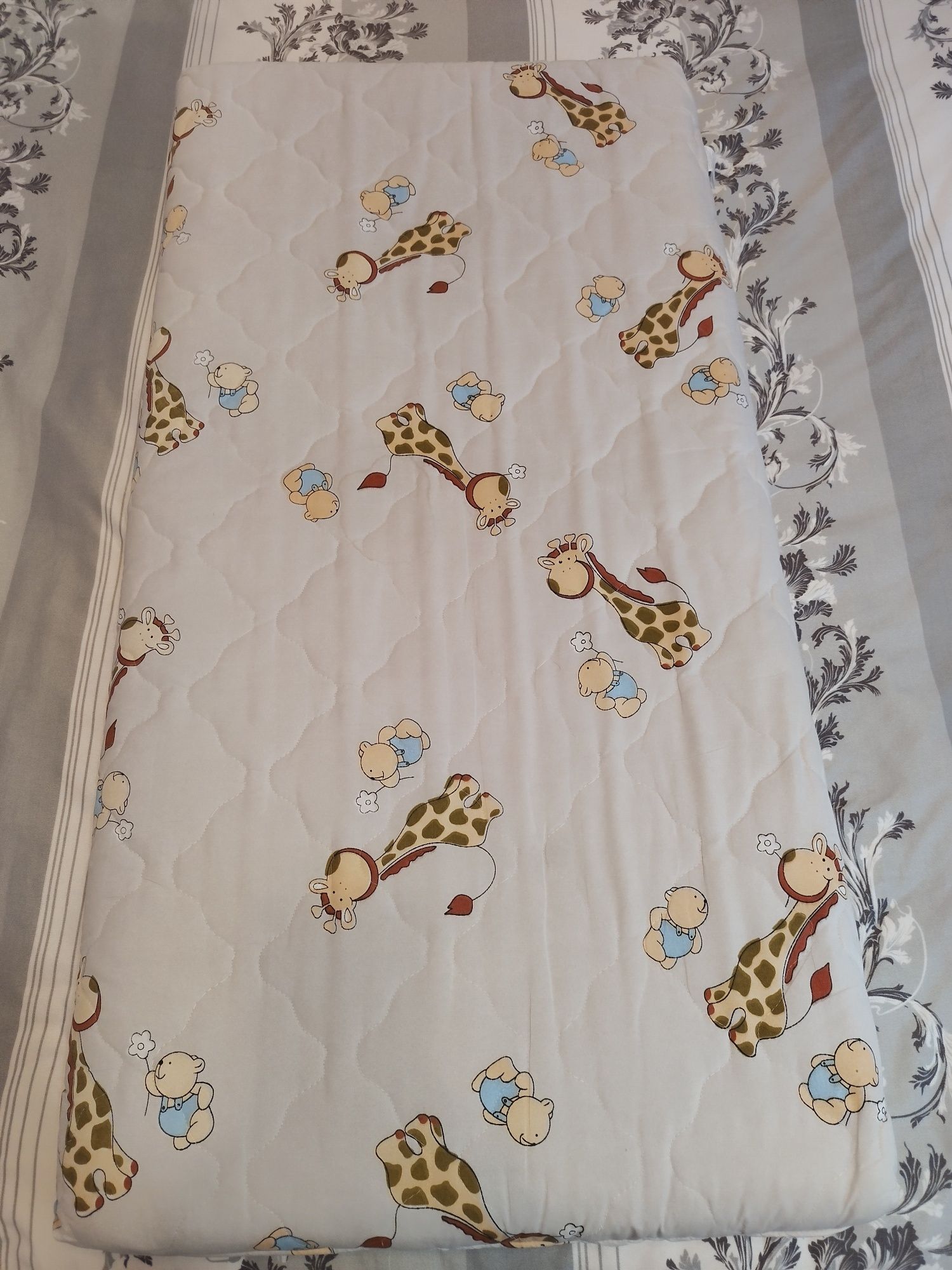 Продавам матрак за кошара 60/120см