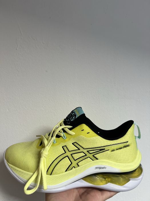 Adidasi Asics Noi