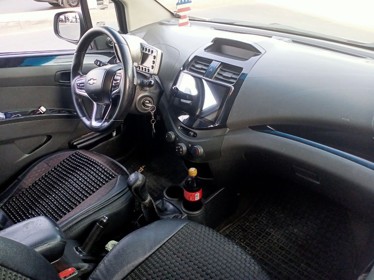 Chevrolet spark        .