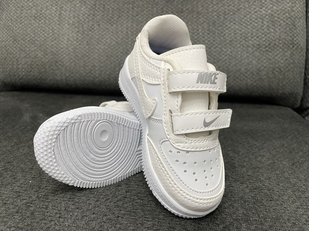 Nike обувки бебешки