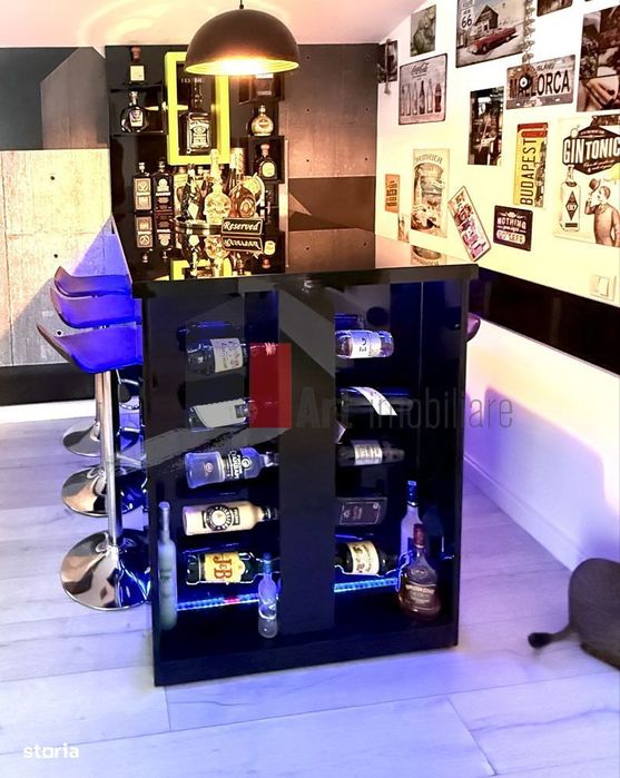 Vand Apartament 3 camere +parcare inclusa