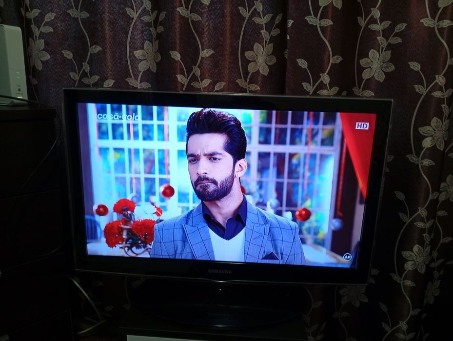 Televizor Samsung cu diagonala de 81