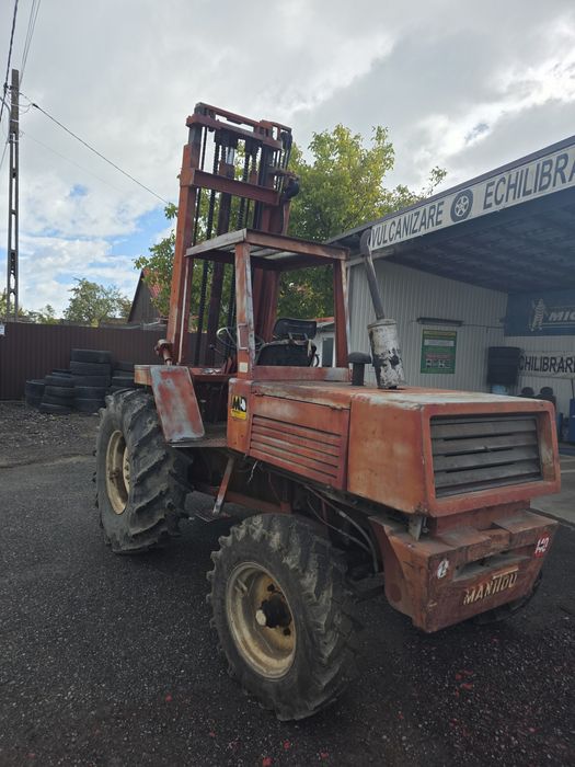Incarcator Motostivuitor de terenManitou MB 30 de 3 tone