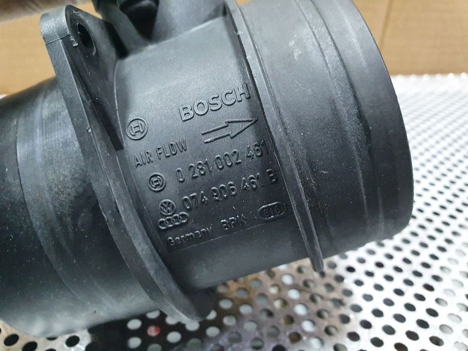 Debitmetru aer  VOLKSWAGEN GOLF V 1K1 2003 - 2009 2.0 TDI 16V BKD BOSCH 028100246  074906461B