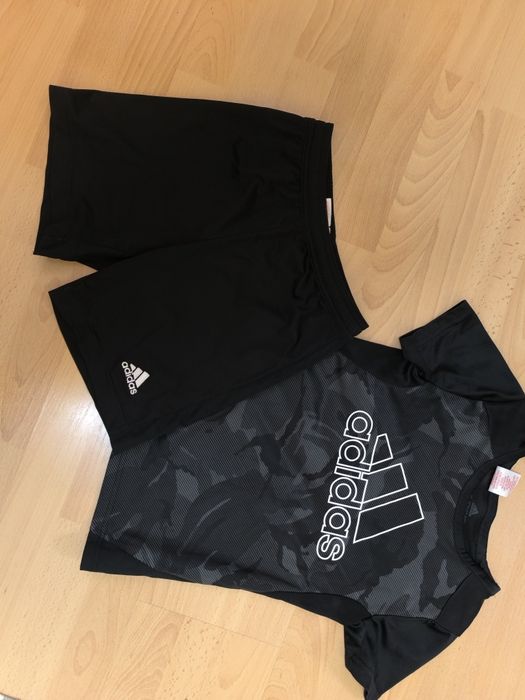 Спортен комплект Adidas