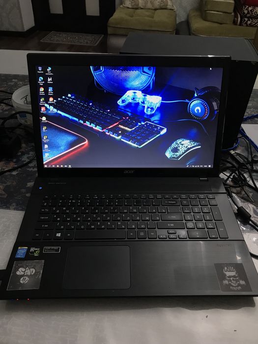 Срочно родам Ноутбук Асер Core i7