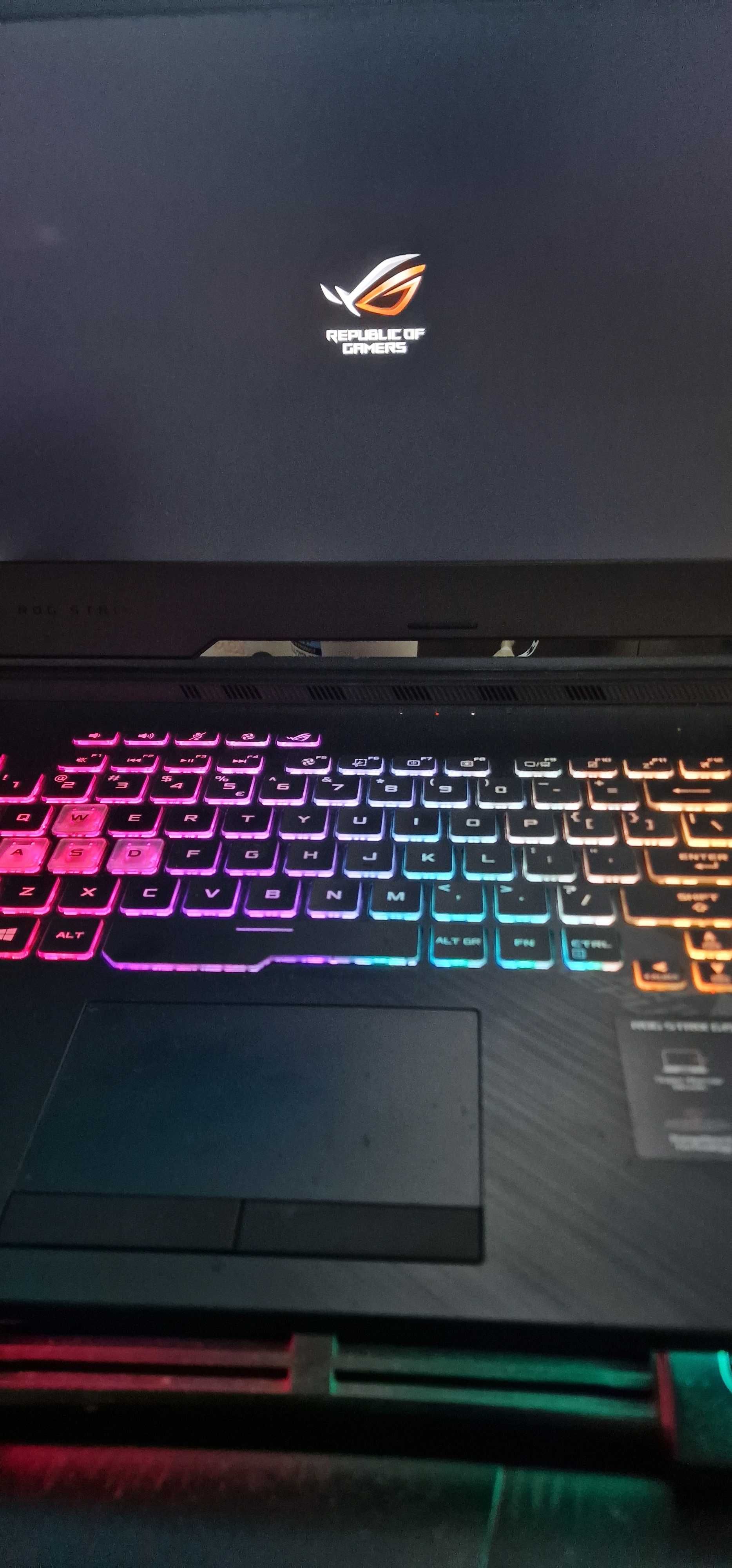 Vand Laptop Asus ROG Strix-G15