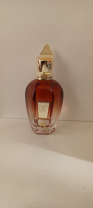 Parfum xerjoff...