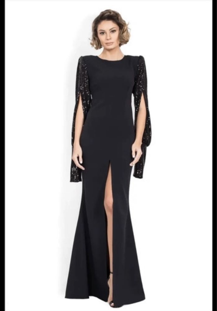 Rochie neagra pentru ocazii