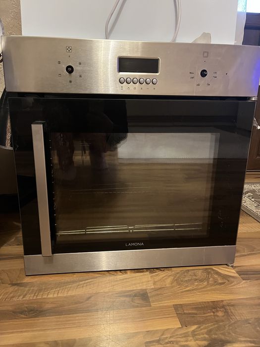 Cuptor electric Lamona