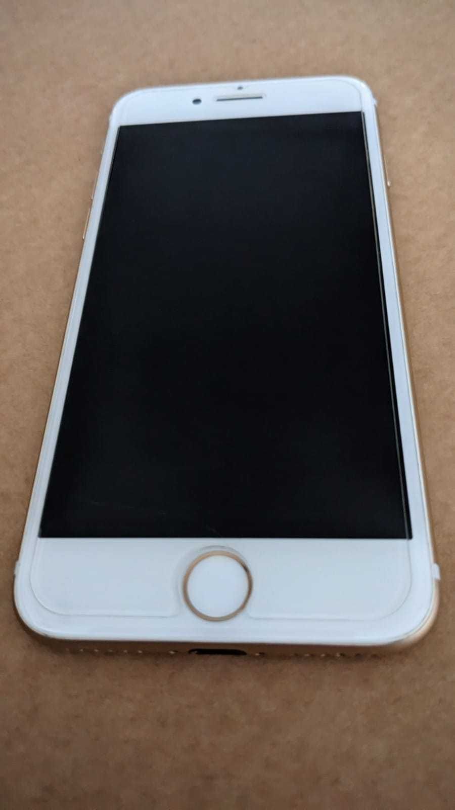 Apple iPhone 7, 32GB, Gold, camera 12 MP, audio stereo