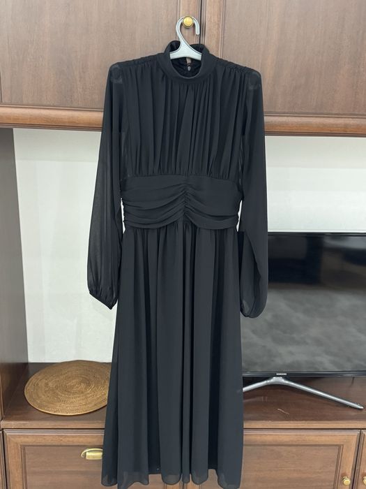 Продам женское платье