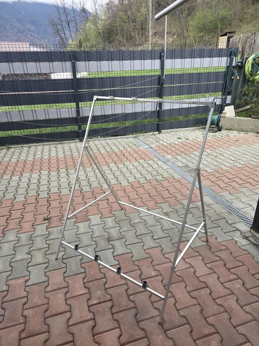 Vând suport lansete rezervă