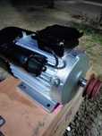 Motor asincron 2.2 kw la 220v cu protecție și ambreiaj