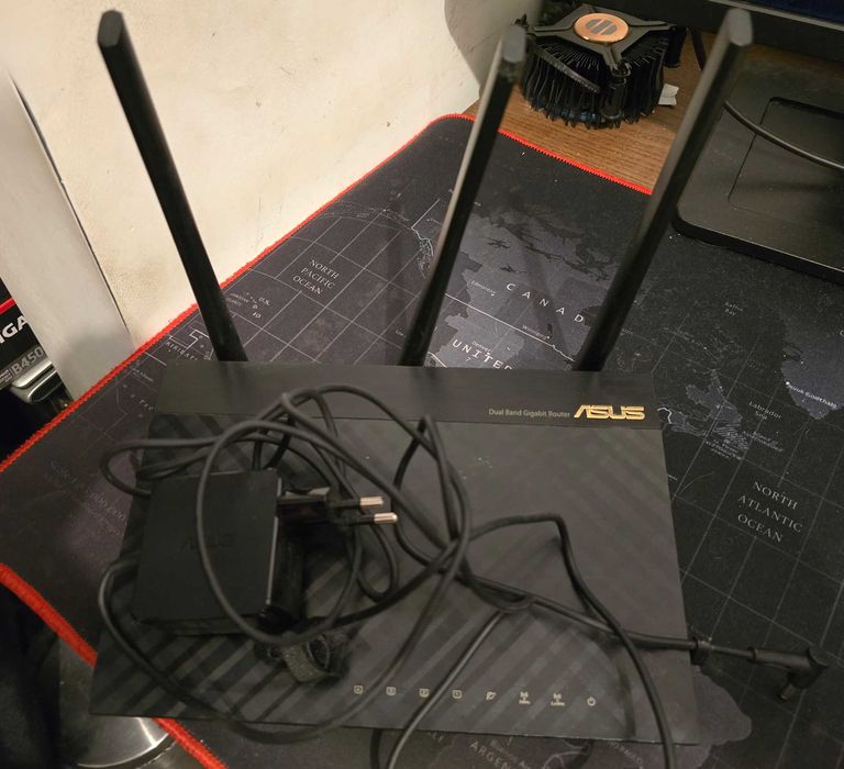 Router wireless ASUS RT-AC66U B1 Gigabit Dual Band AC1750 USB 3.0