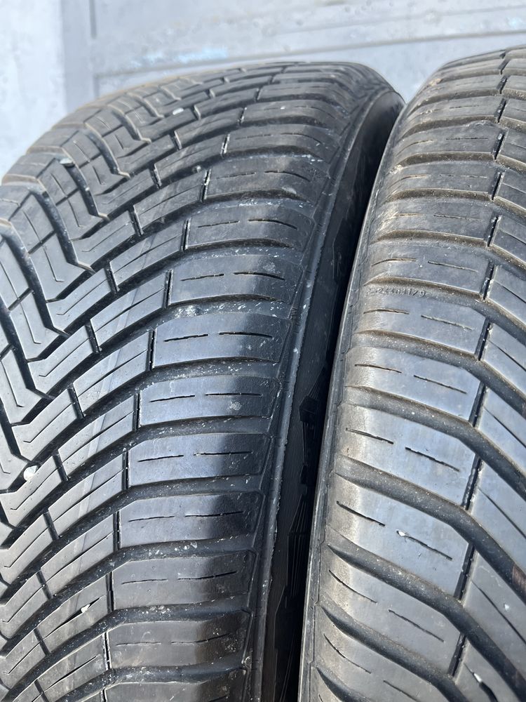 2 бр. всесезонни гуми 205/50/17 Continental DOT 4420 5,5 mm