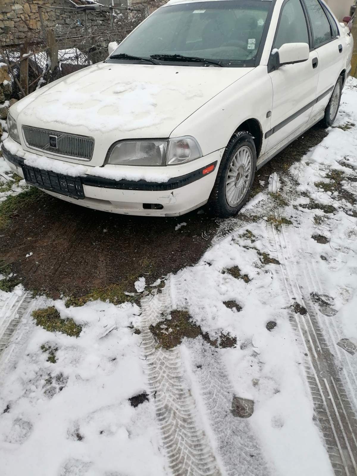 Продавам Волво s40 1.8 115kc.оригинално газово