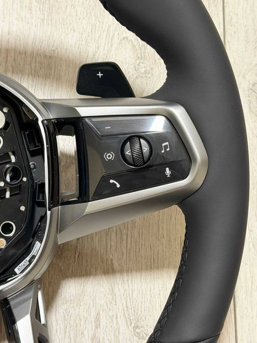 Volan BMW M SERIA 5 / SERIA 7 / X3 / G60 / G70 /G45 Nou si Original