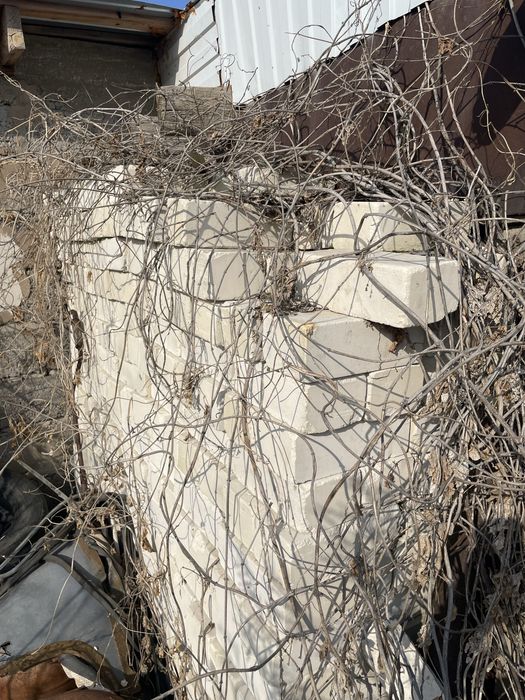 Продам керпич новый 80тг штука