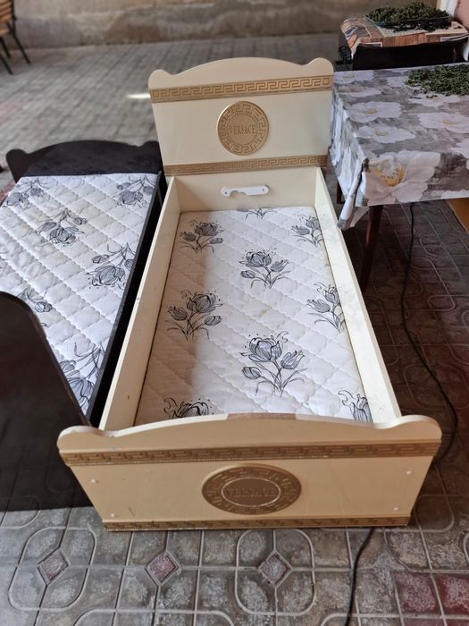 Bolalar uchun divan