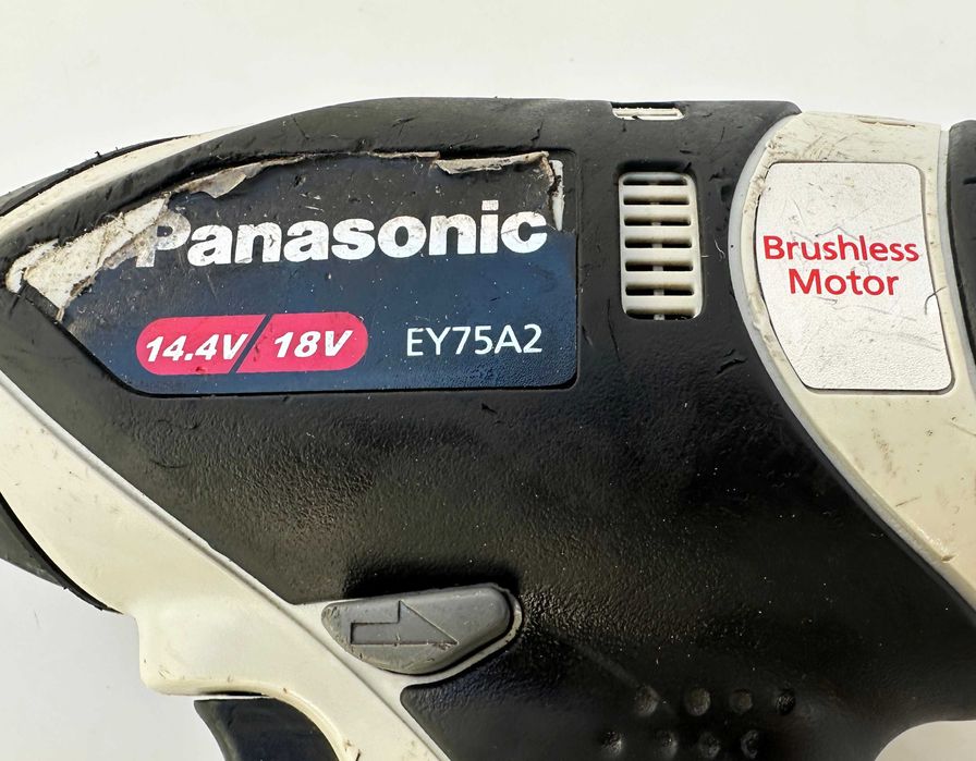 Panasonic EY75A2 - Безчетков гайковерт 14.4V / 18V