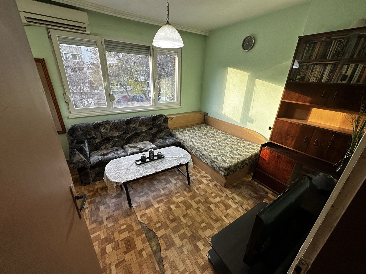 Дава се под наем Етаж от къща в Пловдив, Кючук Париж - 110 кв.м за 510 € - Снимка #12
