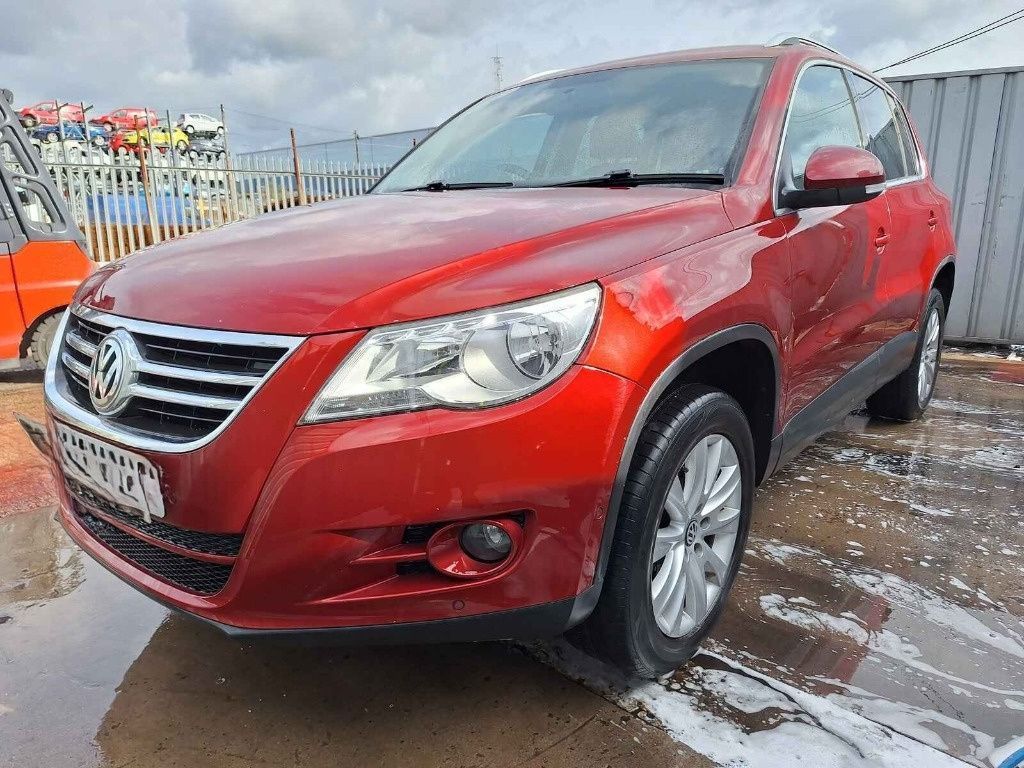 Centuri siguranta spate Volkswagen Tiguan 5N 2009 SUV 2.0 TDI