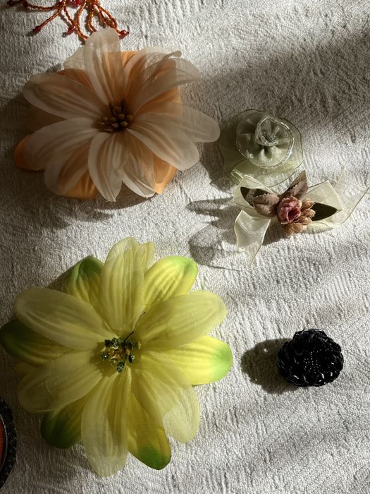 Колекция гердани, обеци, брошки