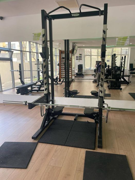 Technogym Pure Strength Half Rack 1300€