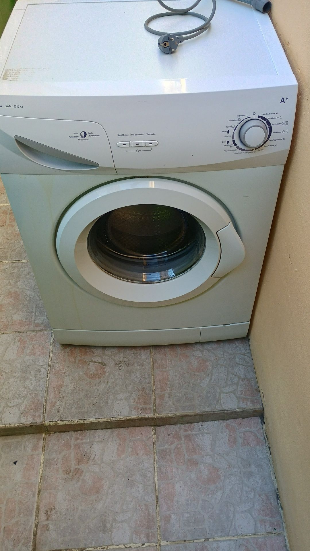Mașină de spălat Baunekht afișaj AAJV416W