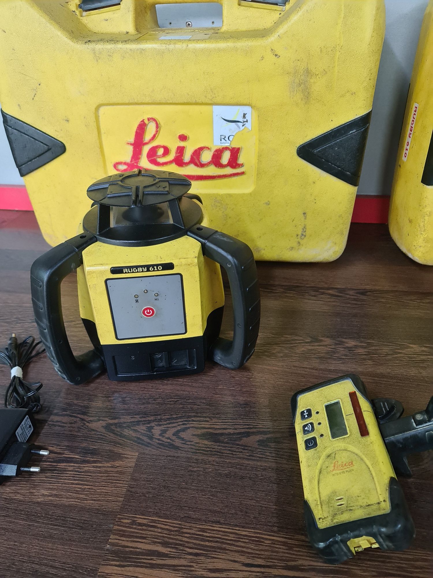 Laser leica rugby 610