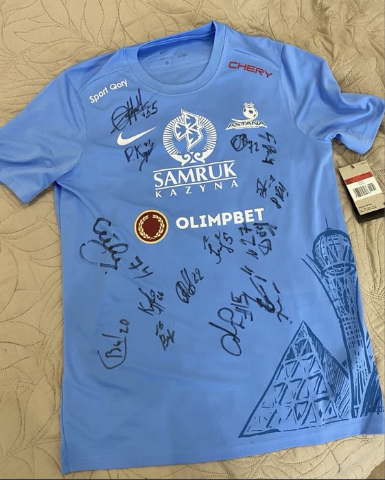 Футболка ФК Астана | Автографы футболистов