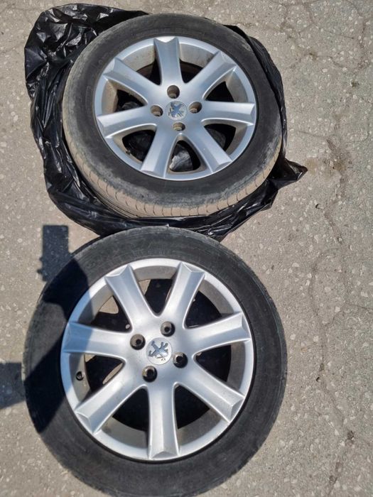 Peugeot 207 1.6 16V Лети джанти 16 На части