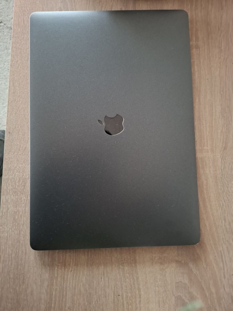 Macbook Pro 15.1 i9 2019 touchbar