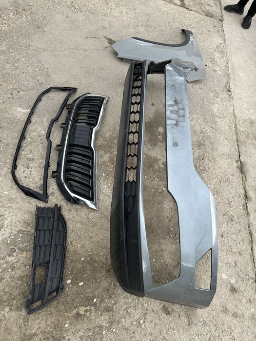 Bară față.aripă dreapta față  skoda karoq.