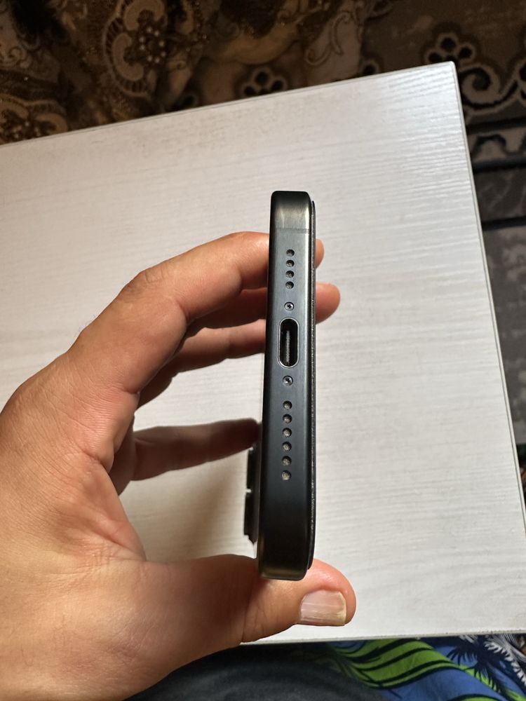 Iphone 15 pro max sim
