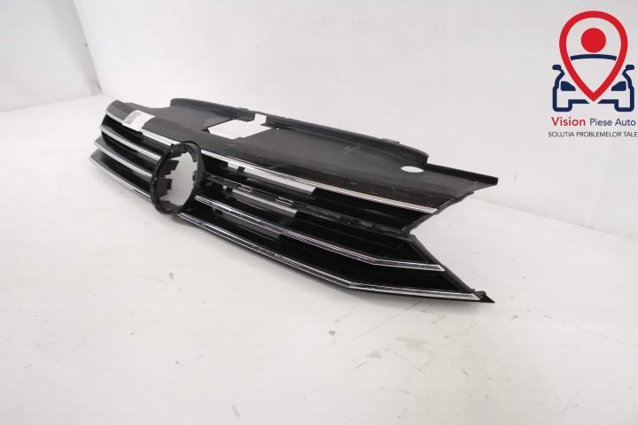 Grila Centrala Originala In Stare Buna Volkswagen VW  Passat  B8 2014