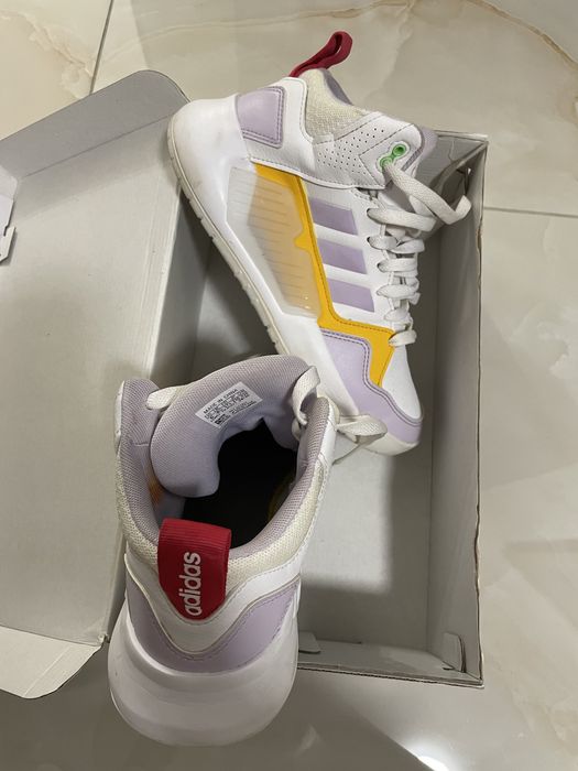 Маратонки addidas 36 номер