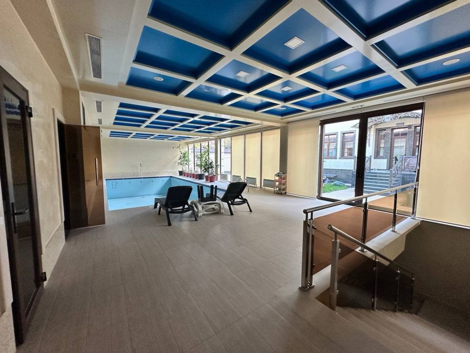 Дом продаётся 16-соток. Мирзо Улугбек район Центр Луначарского.