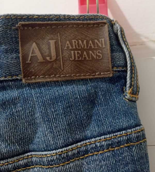 Оригинални дамски дънки Armani