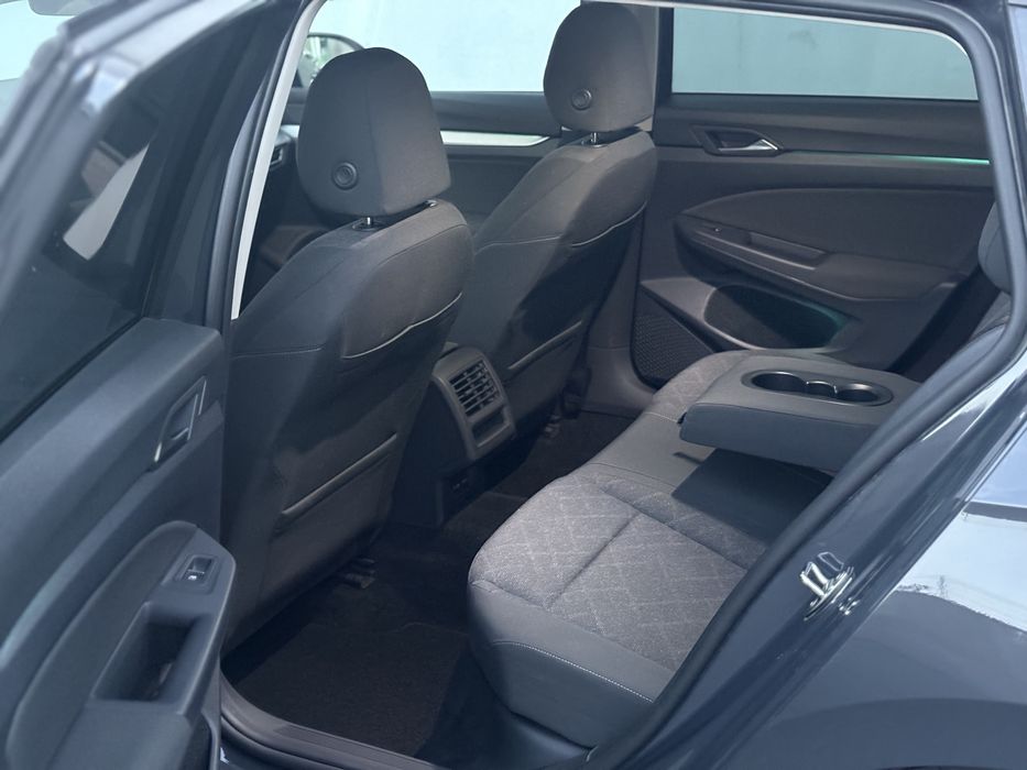 Volkswagen Golf 8-An 2022/2.0-150 DSG/ACC/Lane Assist/Volan incalzit