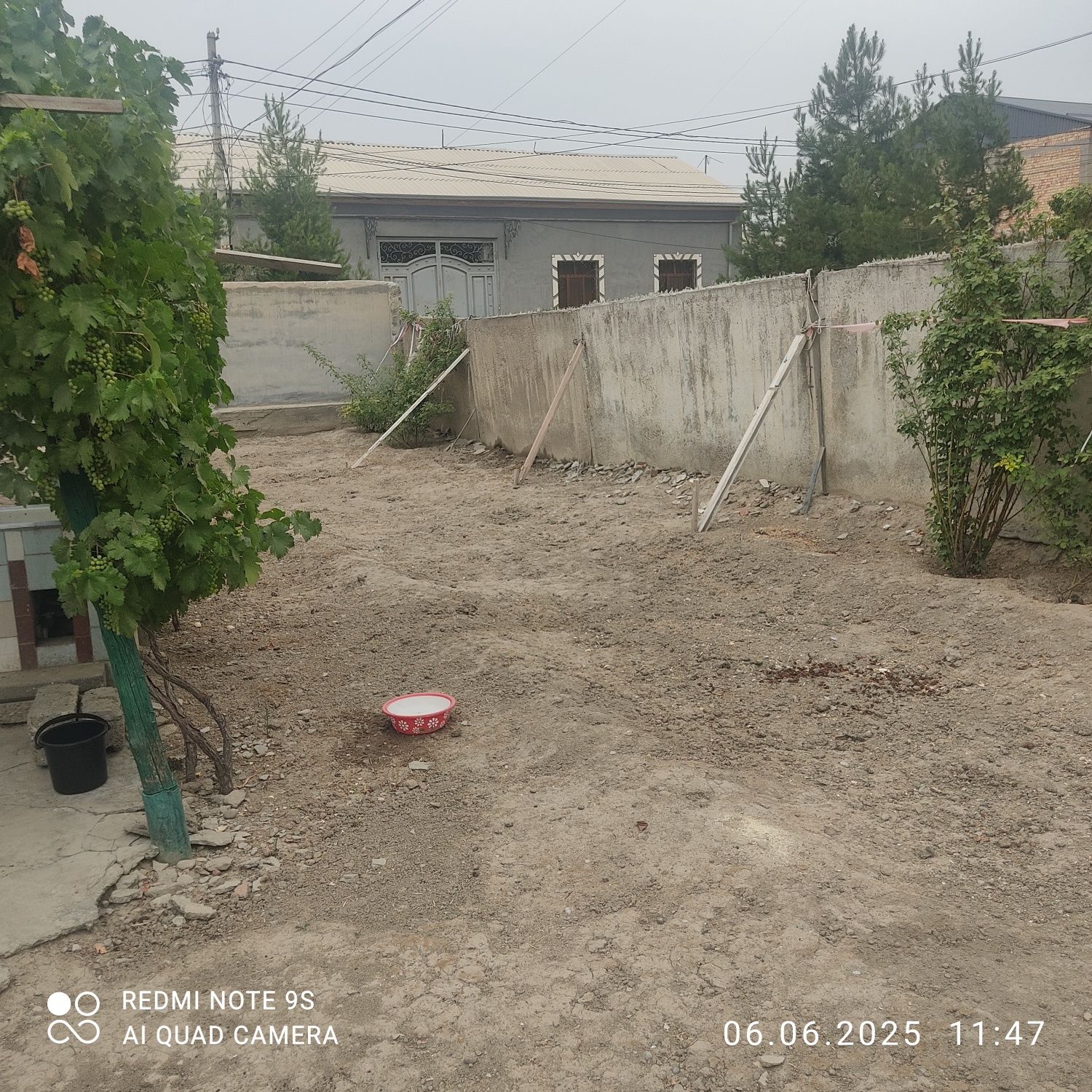 участок 8 соток дом